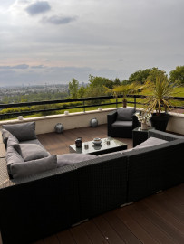 
                                                                                        Location
                                                                                         Superbe 2 pièces meublé 50 m² Terrasse  70 m²