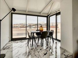 
                                                                                        Location
                                                                                         Superbe 2P meublé 52m² avec terrasse 30m²