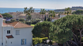 
                                                                                        Vente
                                                                                         Superbe 3 pièces  vue mer, terrasse, garage