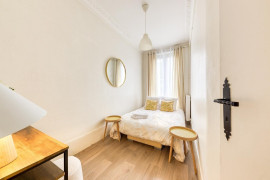 
                                                                                        Location
                                                                                         Superbe 3P meublé 40m² au calme