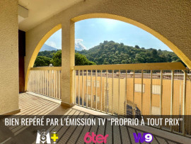 Vente
Superbe 4 pièces refait avec balcon et garage