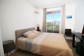 Vente
SUPERBE APPARTEMENT 2 3 PIÈCES DERNIER ÉTAGE AVEC PISCINE À FABRON