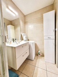 
                                                                                        Vente
                                                                                         Superbe appartement T4 en duplex traversant