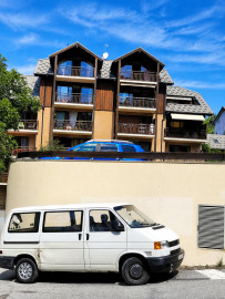 
                                                                                        Vente
                                                                                         Superbe appartement T4 en duplex traversant