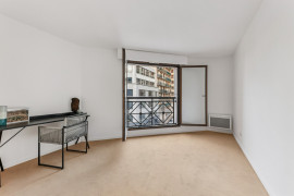 
                                                                                        Vente
                                                                                         Superbe appartement T6 familial avec terrasse