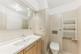 
                                                                                        Vente
                                                                                         Superbe appartement T6 familial avec terrasse