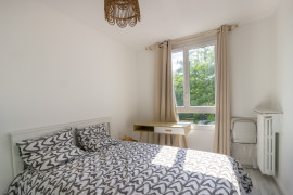 
                                                                                        Colocation
                                                                                         Superbe colocation meublée de 3 chambres