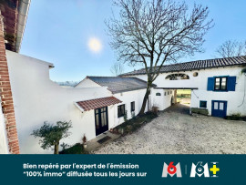 
                                                                                        Vente
                                                                                         Superbe corps de ferme rénové de 352 m² sur  1393 m² de terrain