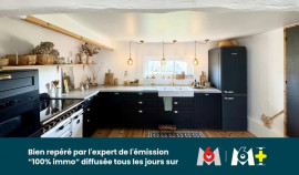 
                                                                                        Vente
                                                                                         Superbe corps de ferme rénové de 352 m² sur  1393 m² de terrain