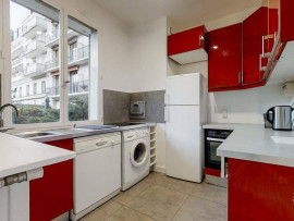 
                                                                                        Location
                                                                                         Superbe Double living meublé très bien situé 35m²