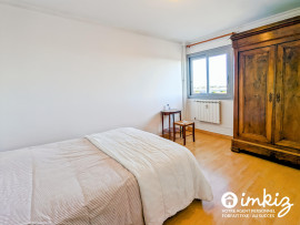 
                                                                                        Vente
                                                                                         Superbe F4 avec Vue Panoramique, Piscine