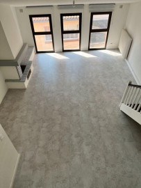 
                                                                                        Location
                                                                                         Superbe Loft/T2 palais de justice