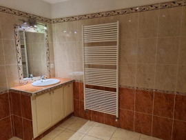 Vente
Superbe Maison à15min de la plage jouxtant Pézenas