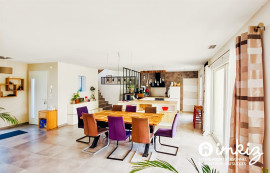 
                                                                                        Vente
                                                                                         Superbe maison contemporaine avec piscine