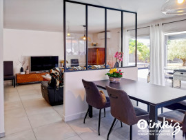 
                                                                                        Vente
                                                                                         Superbe maison contemporaine avec piscine & jardin