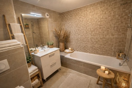 
                                                                                        Vente
                                                                                         Superbe Rooftop 4 pièces vue mer Antibes