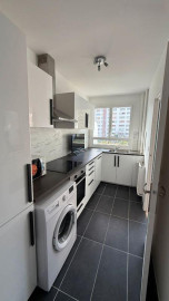 
                                                                                        Location
                                                                                         Superbe studio meublé 35m² rénové avec soin