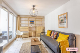 
                                                                                        Location
                                                                                         Superbe studio meublé dans le 8eme arrondissement de Marseille