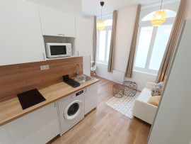 
                                                                                        Location
                                                                                         Superbe Studio meublé Henriville 14.6m2