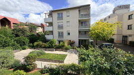 
                                                                                        Vente
                                                                                         Superbe T3 très tranquille