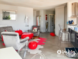 
                                                                                        Vente
                                                                                         Superbe T4 avec grande terrasse plein sud