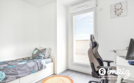 
                                                                                        Vente
                                                                                         Superbe T4 Lumineux en Dernier Étage avec Terrasse