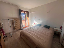 
                                                                                        Vente
                                                                                         Superbe T4 rénové avec grand balcon vue Prorél