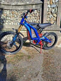 Vélos
Sur Ron Light Bee 2024 - 72 volts