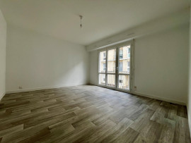 
                                                                                        Location
                                                                                         T1 29 M2 quartier Procé très bon état,