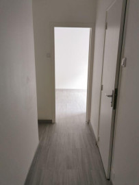 
                                                                                        Location
                                                                                         T1 30m² refait à neuf