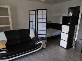 
                                                                                        Location
                                                                                         T1 avec terrasse et petit jardinet