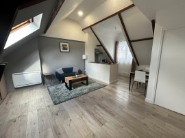 
                                                                                        Location
                                                                                         T1 bis meublé spacieux avec placards Amiens