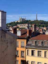 
                                                                                        Location
                                                                                         T1 bis meublé / vue Fourvière