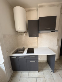 
                                                                                        Location
                                                                                         T1 lumineux – cuisine équipée – Saint-Fons