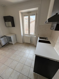 
                                                                                        Location
                                                                                         T1 lumineux – cuisine équipée – Saint-Fons