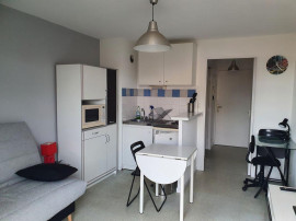
                                                                                        Location
                                                                                         T1 meublé 200m métro St Agne