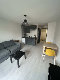 
                                                                                        Location
                                                                                         T1 meublé Bordeaux