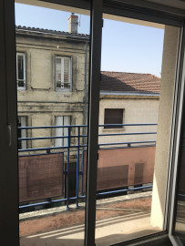 
                                                                                        Location
                                                                                         T1 meublé Bordeaux