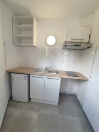 
                                                                                        Location
                                                                                         T1  Talence