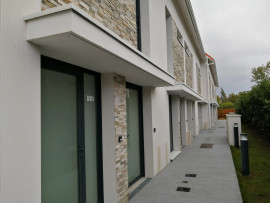 
                                                                                        Location
                                                                                         T1  Villenave-d'Ornon