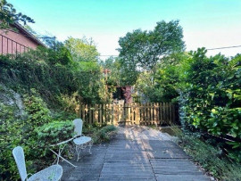 
                                                                                        Location
                                                                                         T1Bis meublé Aix en Provence Jardin Parking