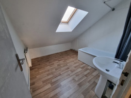 Location
T2 30m2 Lens Centre
