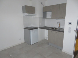 
                                                                                        Location
                                                                                         T2 / 42 m² / Pessac / Nu