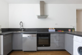 
                                                                                        Location
                                                                                         T2 45m²