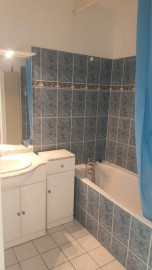 
                                                                                        Location
                                                                                         T2 46m2 large balcon et parking privatif