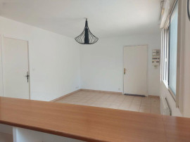 
                                                                                        Location
                                                                                         T2 à louer Avignon intra muros