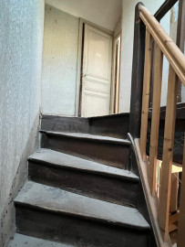 
                                                                                        Vente
                                                                                         T2 à rénover - Place du Lycée
