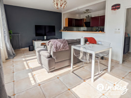 Vente
T2 au calme avec garage, 5min à pied Gare RER