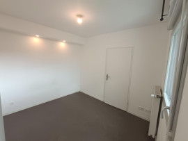 
                                                                                        Location
                                                                                         T2 AVEC BALCON AMIENS ST-LEU