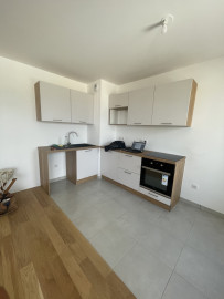 
                                                                                        Location
                                                                                         T2 avec balcon – Les Docks de Saint-Ouen